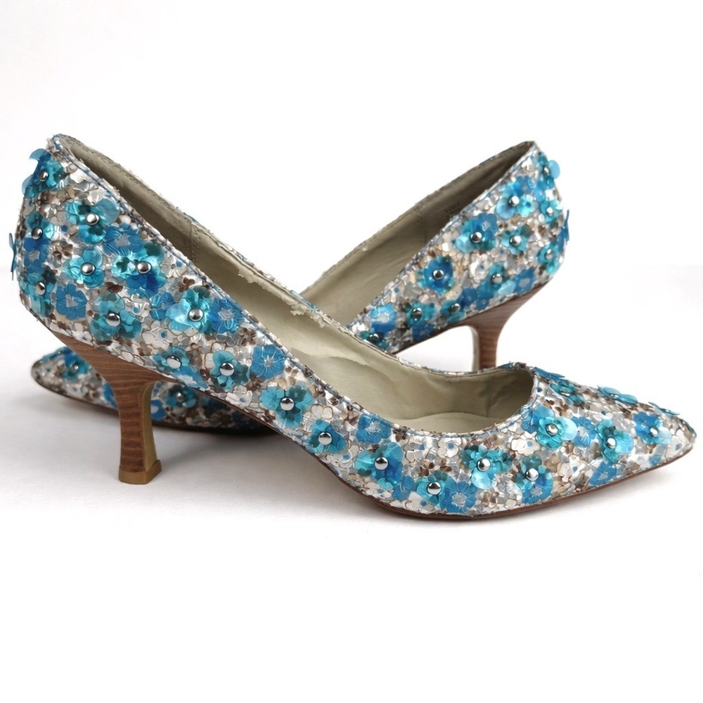 Mojo Moxy Kitten Heels Size 10 Blue Floral Sequin Embroidered Pointed Toe